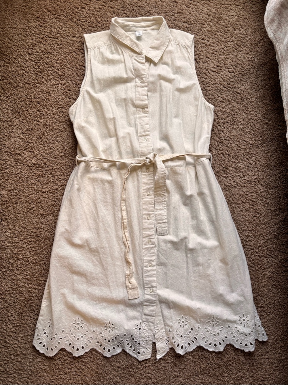 Old Navy Cream Sleeveless Button-Front  Dress in XL